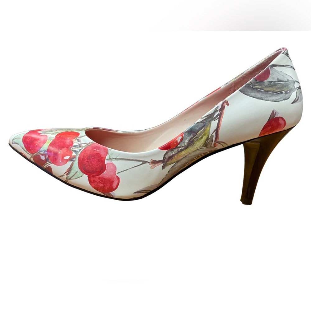 Reprise Cherry Blossom Heels Size 9